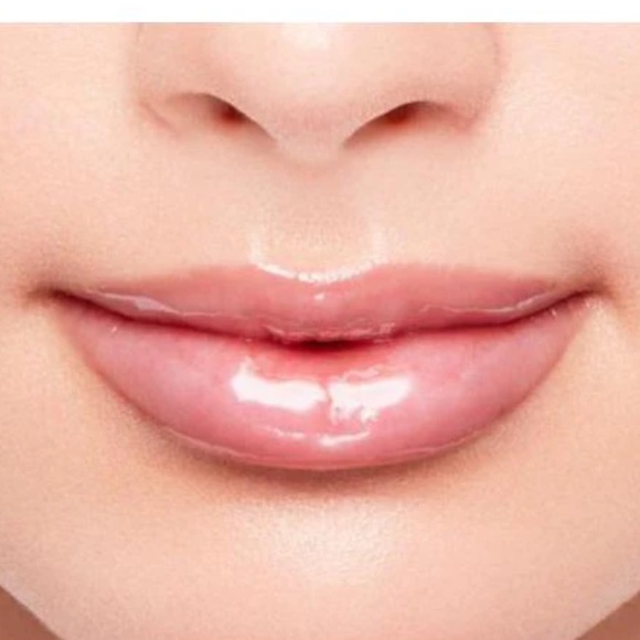 Japan Flowfushi Lip 38℃ (+1℃) treatment - Picture 2 of 8